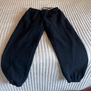 Aritzia TNA sweatfleece pants